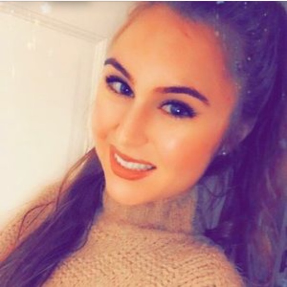 Grace’s Posh Closet - Picture 6 of 7